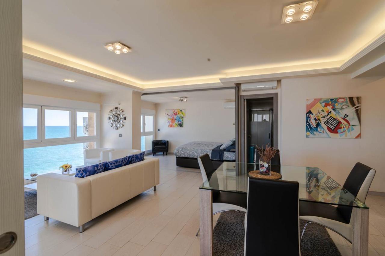Royal Executive Suite Малага Экстерьер фото